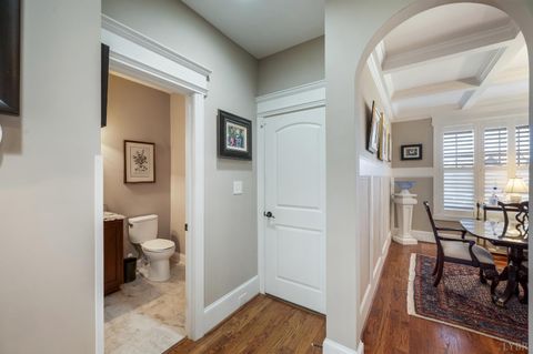 Tiny photo for 1424 Lake Manor Dr Dr, Forest, VA 24551 (MLS # 365306)