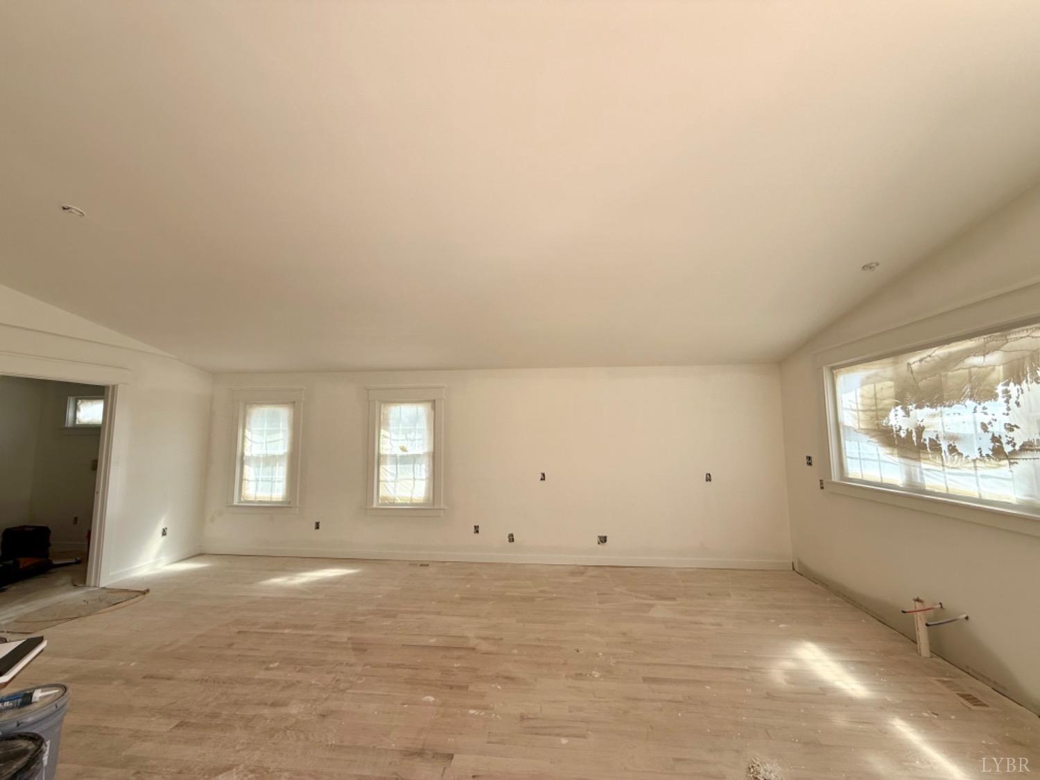 343 S Main Street, Amherst, Virginia image 12