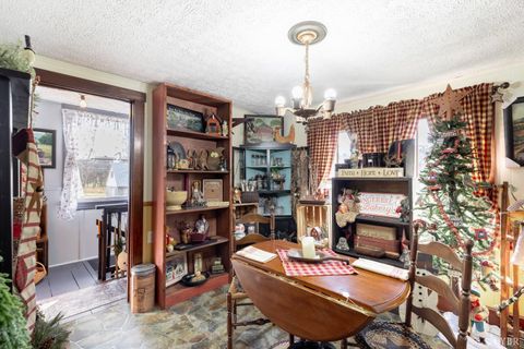 Tiny photo for 1868 LYNCHBURG SALEM TURNPIKE, Bedford, VA 24551 (MLS # 363729)