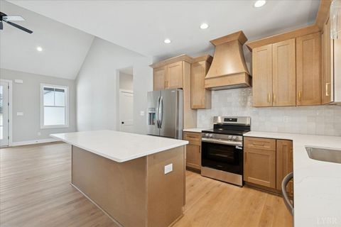 Tiny photo for 1711 Wells Rd, Bedford, VA 24523 (MLS # 364367)