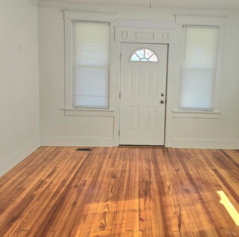 Tiny photo for 701 Mansfield Avenue, Lynchburg, VA 24501 (MLS # 362641)