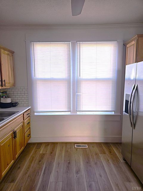 Tiny photo for 701 Mansfield Avenue, Lynchburg, VA 24501 (MLS # 362641)