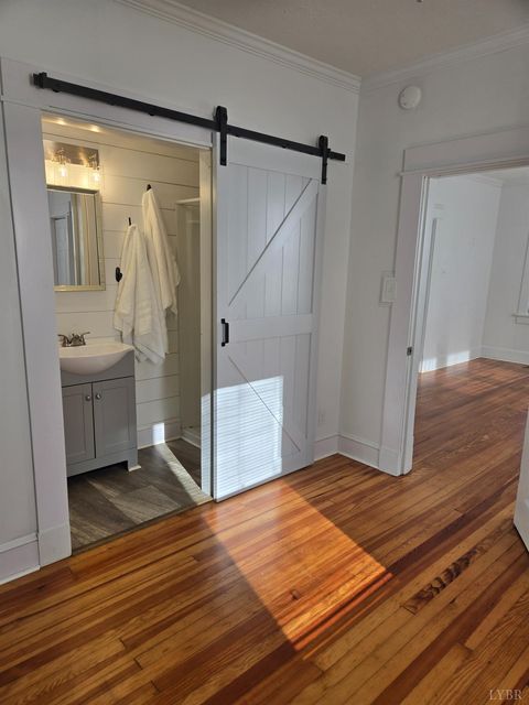 Tiny photo for 701 Mansfield Avenue, Lynchburg, VA 24501 (MLS # 362641)