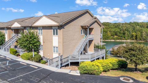 Tiny photo for 1137 Mariners Way #48, Huddleston, VA 24104 (MLS # 362032)