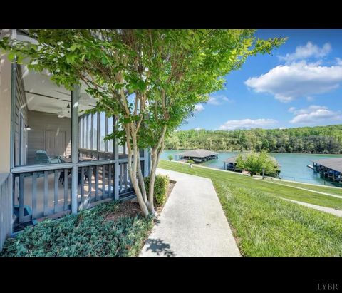 Tiny photo for 1137 Mariners Way #48, Huddleston, VA 24104 (MLS # 362032)