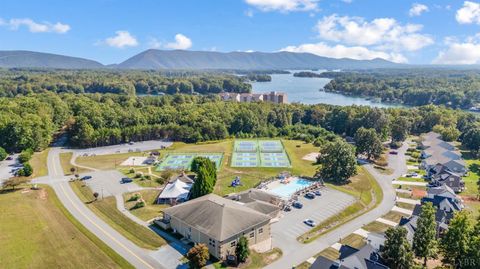 Tiny photo for 1137 Mariners Way #48, Huddleston, VA 24104 (MLS # 362032)