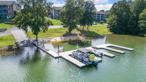 Tiny photo for 1137 Mariners Way #48, Huddleston, VA 24104 (MLS # 362032)