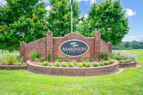 Tiny photo for 1137 Mariners Way #48, Huddleston, VA 24104 (MLS # 362032)