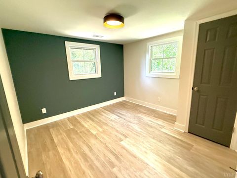 Tiny photo for 179 Rocky Hill Rd. RD, Madison Heights, VA 24572 (MLS # 366688)