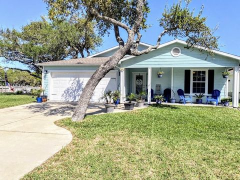 104 Treasure St, Rockport, TX 78382 - MLS#: 147799
