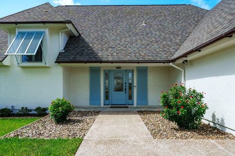 12 Blue Heron Dr, Rockport, TX 78382 - MLS#: 147187