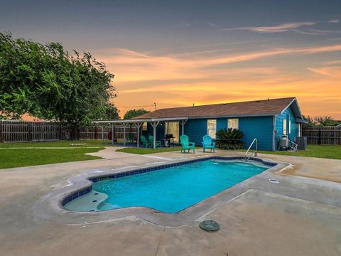 164 N Rife, Aransas Pass, TX 78336 - MLS#: 147248