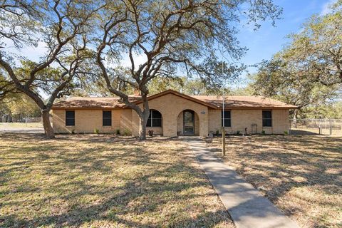 1313 W Deberry Ave, Aransas Pass, TX 78336 - MLS#: 147643