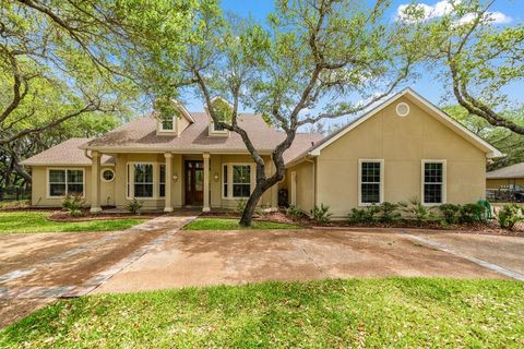 414 Olympic Dr, Rockport, TX 78382 - MLS#: 147910