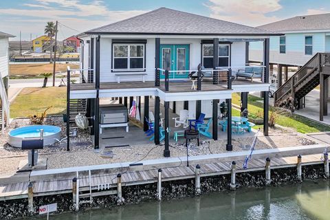 132 Channelview Rd, Rockport(Holiday Beach), TX 78382 - MLS#: 147321