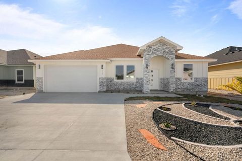 109 Traditions Drive, Rockport, TX 78382 - MLS#: 147193
