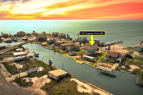 713 Copano Cove, Rockport, TX 78382 - MLS#: 147990