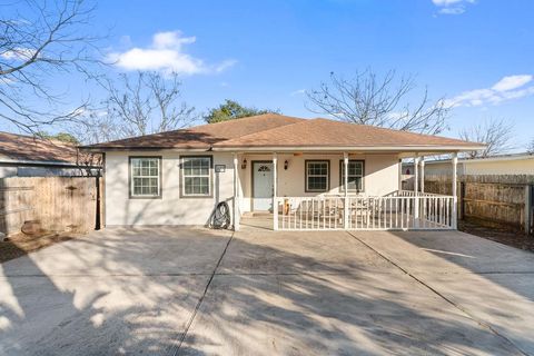 229 S 12th St, Aransas Pass, TX 78336 - MLS#: 147485