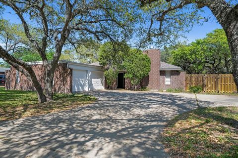 2014 Crescent Ct, Rockport, TX 78382 - MLS#: 147884