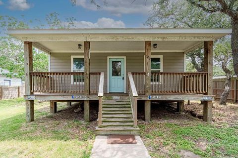 109 Yaupon St, Rockport, TX 78382 - MLS#: 147993