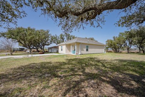 303 Old Salt Lake Rd, Rockport, TX 78382 - MLS#: 147490