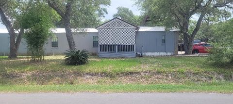 316 N Eleventh, Rockport, TX 78382 - MLS#: 147956