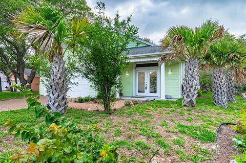78 Astor Cir, Rockport, TX 78382 - MLS#: 147962