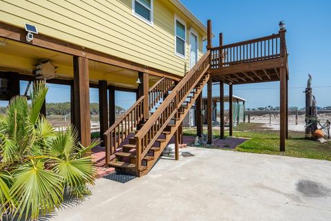 326 E 10th St, Rockport, TX 78382 - MLS#: 147617