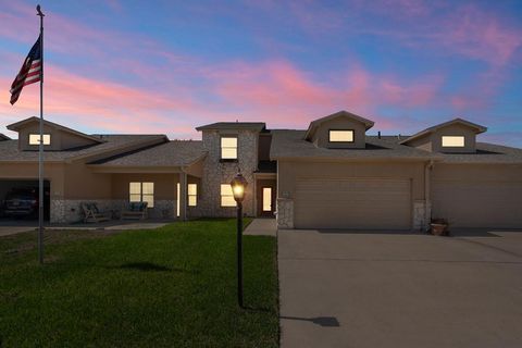12 Olde Towne Ln, Rockport, TX 78382 - MLS#: 147566