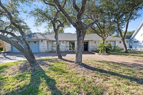 711 Waterwood Dr, Rockport, TX 78382 - MLS#: 147003