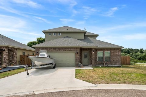1513 Lisa Ann, Aransas Pass, TX 78336 - MLS#: 146987