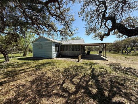 225 W Gile Ave, Aransas Pass, TX 78336 - MLS#: 147806