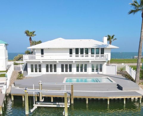 1895 Bay Shore Dr, Rockport, TX 78382 - MLS#: 147093