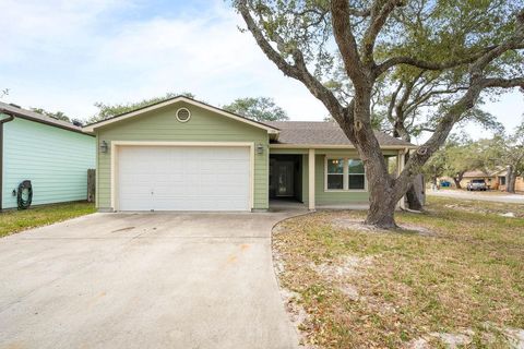 133 Pecan Harbor, Rockport, TX 78382 - MLS#: 147605
