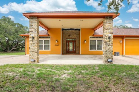 1220 W Johnson, Aransas Pass, TX 78336 - MLS#: 145600