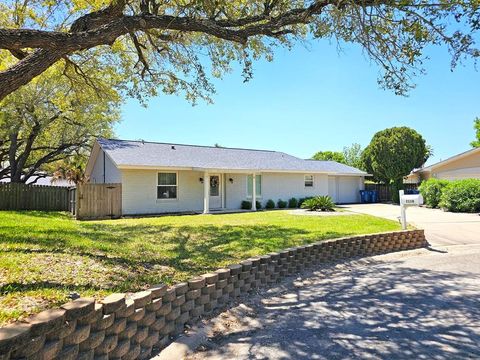 2118 Harbor Court, Rockport, TX 78382 - MLS#: 147810