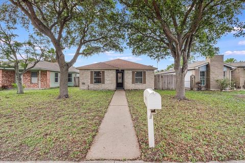 109 Misty Ln, Aransas Pass, TX 78336 - MLS#: 148041