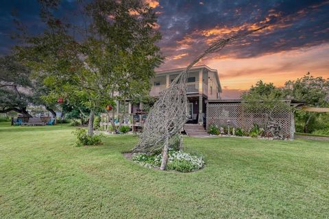 233 Lakeview Dr, Rockport(Holiday Beach), TX 78382 - MLS#: 147363