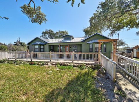 1045 N McCampbell, Aransas Pass, TX 78336 - MLS#: 147446