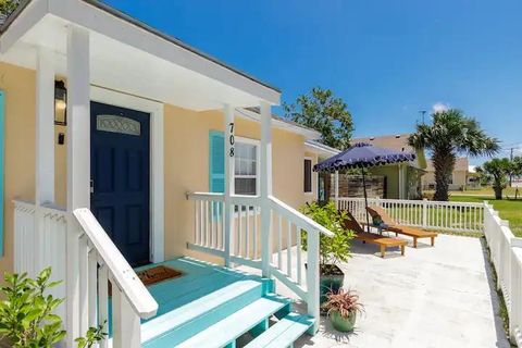 708 N Austin Street, Rockport, TX 78382 - MLS#: 143782