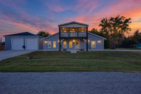 111 Pompano Dr, Rockport, TX 78382 - MLS#: 156203