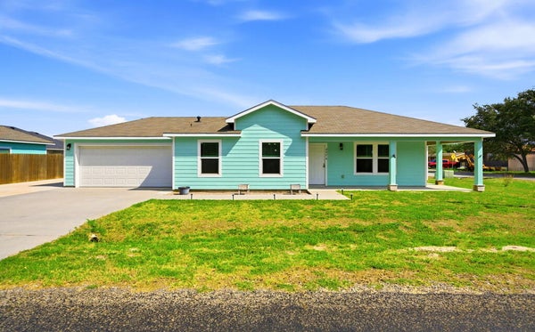 2076 S SAUNDERS ST, ARANSAS PASS, TX 78336 - Image 0f7ff766089dbc1e6bfa4f5d38e55e59/3749107143