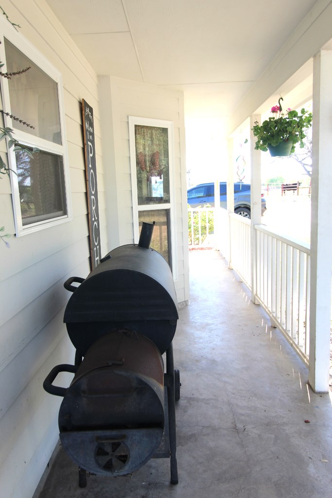 Round Top, Texas, 78946, United States, 3 Bedrooms Bedrooms, ,3 BathroomsBathrooms,Residential,Active,2034012