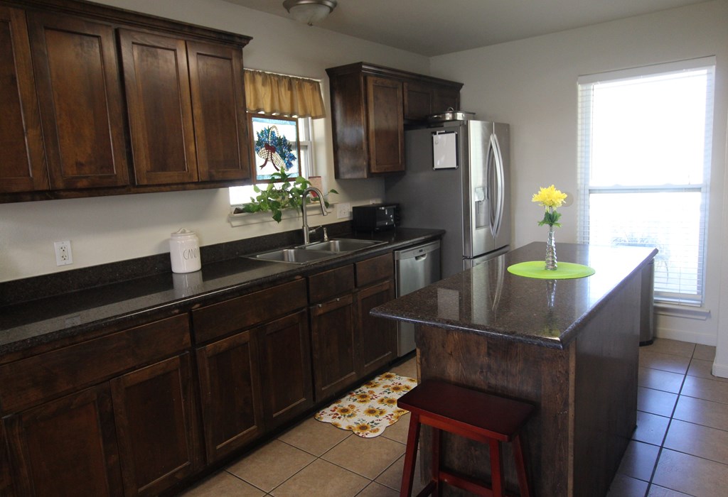 Round Top, Texas, 78946, United States, 3 Bedrooms Bedrooms, ,3 BathroomsBathrooms,Residential,Active,2034012