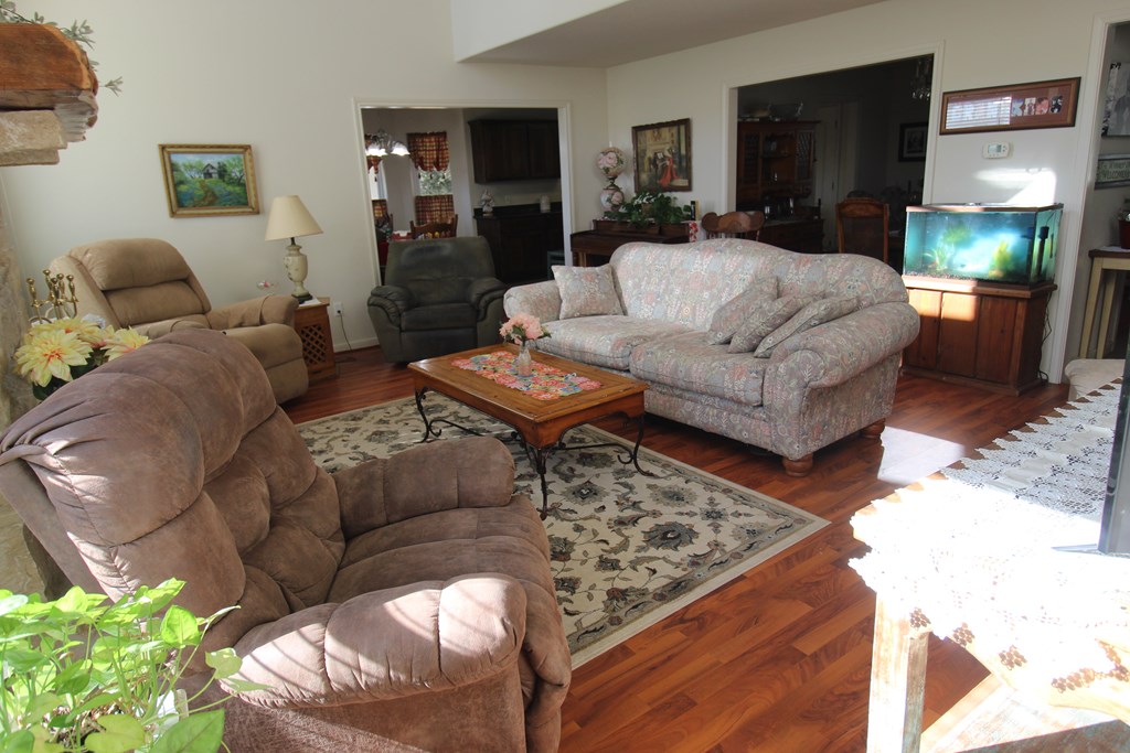 Round Top, Texas, 78946, United States, 3 Bedrooms Bedrooms, ,3 BathroomsBathrooms,Residential,Active,2034012