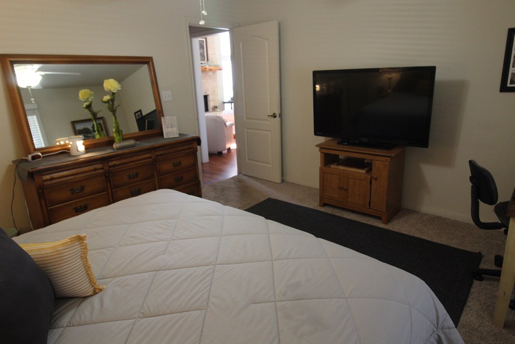 Round Top, Texas, 78946, United States, 3 Bedrooms Bedrooms, ,3 BathroomsBathrooms,Residential,Active,2034012