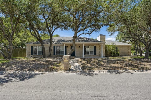 402 Augusta Dr, Rockport, TX 78382 - MLS#: 155940