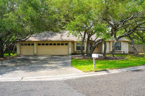 204 Highlands Dr, Rockport, TX 78382 - MLS#: 155755