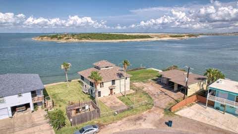 100 Bayshore Dr, Ingleside On The Bay, TX 78362 - MLS#: 150714