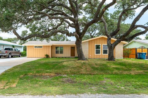 1906 Cochran Ln, Rockport, TX 78382 - MLS#: 155573